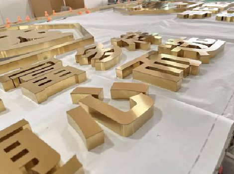 恩施拉丝不锈钢字的特点。